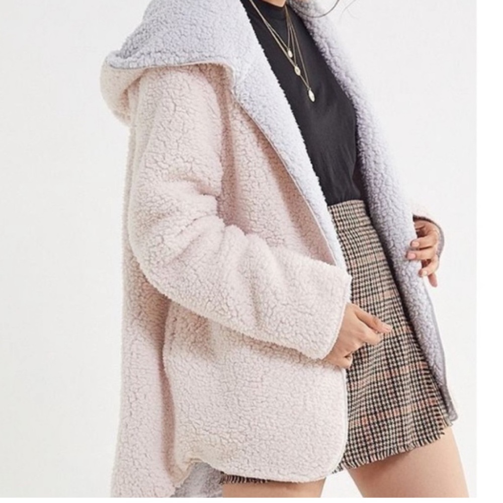 Urban Outfitters Carmella Reversible Sherpa Teddy Sweater Size M/L